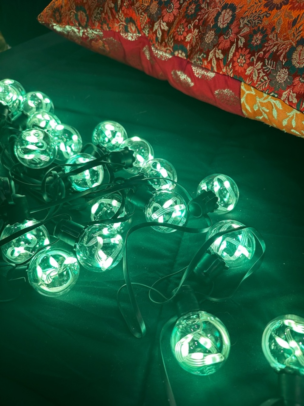 Outdoor LED 25 ft String Globe Light Set with Remote - Picture 9 of 10